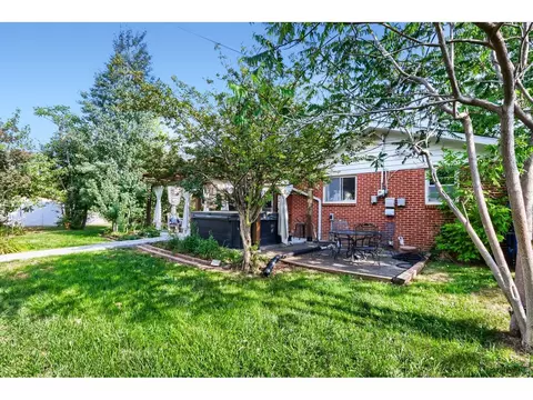2217 12th St Rd, Greeley, CO 80631