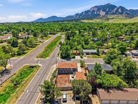 View/Area - 720 Gillaspie Dr, Boulder, CO 80305 photo 3 of 4