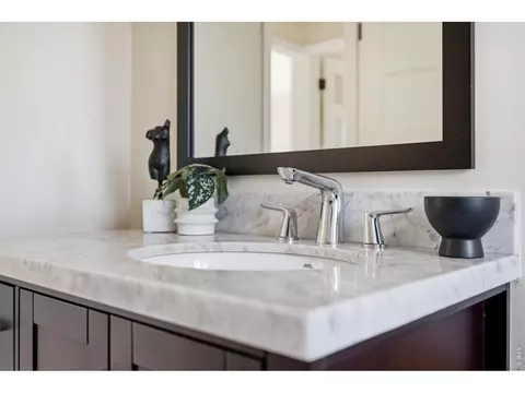 Bath - 720 Gillaspie Dr, Boulder, CO 80305 photo 2 of 3