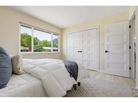 Bedroom - 720 Gillaspie Dr, Boulder, CO 80305 photo 2 of 8