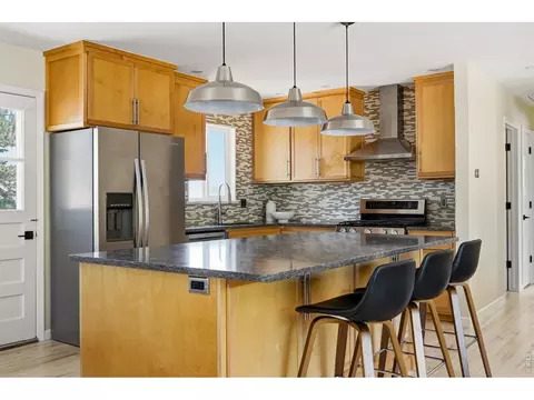 Kitchen - 720 Gillaspie Dr, Boulder, CO 80305 photo 4 of 5