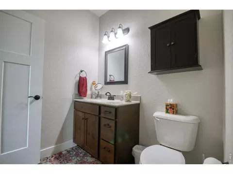 Bath - 352 Howell Ave, Brush, CO 80723 photo 4 of 4