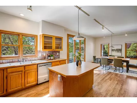 Kitchen - 9 Eagle Nest Ln, Lyons, CO 80540 photo 1 of 4