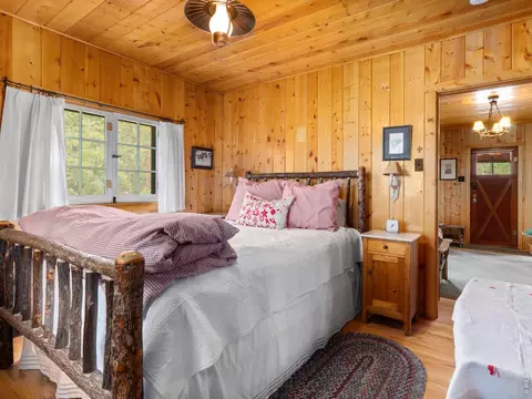 Bedroom - 2426 Riverside Dr, Lyons, CO 80540 photo 1 of 4