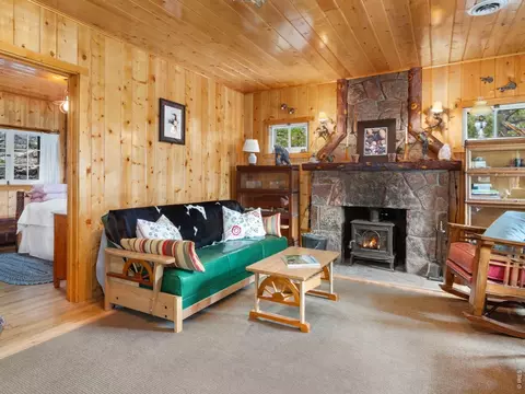Living - 2426 Riverside Dr, Lyons, CO 80540 photo 2 of 6
