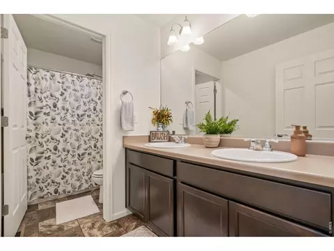 Bath - 323 Central Ave, Severance, CO 80550 photo 4 of 5
