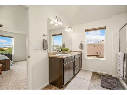 Bath - 323 Central Ave, Severance, CO 80550 photo 2 of 5