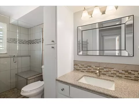 Bath - 1656 Bradley Dr, Boulder, CO 80305 photo 4 of 4