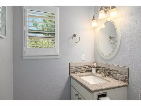 Bath - 1656 Bradley Dr, Boulder, CO 80305 photo 1 of 4