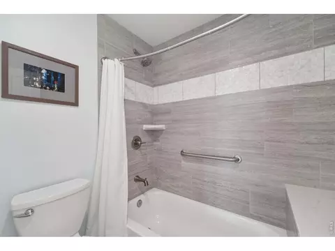 Bath - 7271 Siena Way, Boulder, CO 80301 photo 3 of 4