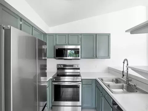 Kitchen - 3565 28th St #201, Boulder, CO 80301 photo 3 of 5