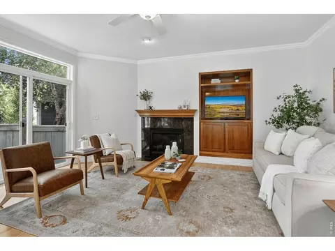 Living - 1095 Terrace Cir, Boulder, CO 80304 photo 3 of 4