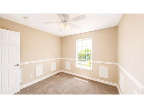 Bedroom - 2123 E 100th Pl, Thornton, CO 80229 photo 3 of 6