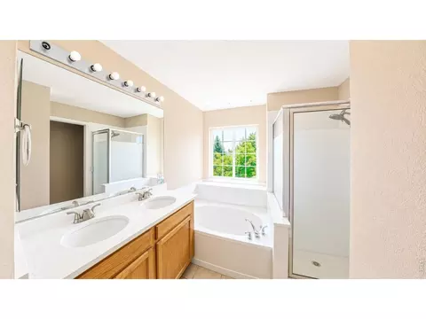 Bath - 2123 E 100th Pl, Thornton, CO 80229 photo 5 of 6
