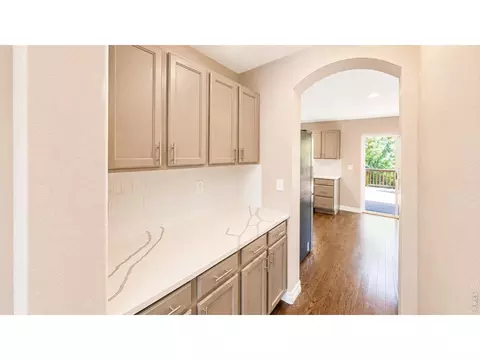 Entry Way - 2123 E 100th Pl, Thornton, CO 80229 photo 6 of 8