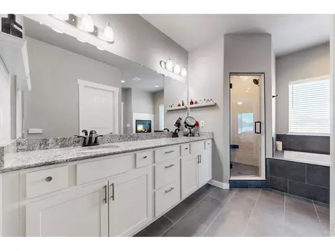 Bath - 1799 Tinkers Dr, Windsor, CO 80550 photo 3 of 8