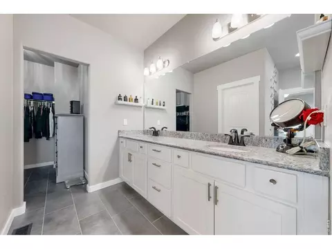 Bath - 1799 Tinkers Dr, Windsor, CO 80550 photo 2 of 8