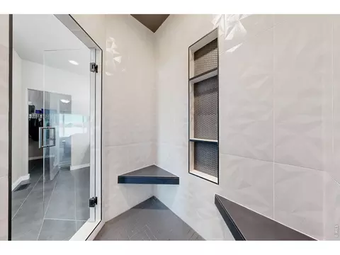 Bath - 1799 Tinkers Dr, Windsor, CO 80550 photo 4 of 8