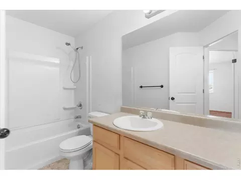 Bath - 909 5th St, Pierce, CO 80650 photo 2 of 4
