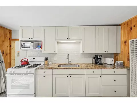Kitchen - 259 Riverside Dr, Lyons, CO 80540 photo 2 of 6