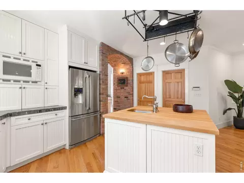 Kitchen - 435 Arapahoe Ave, Boulder, CO 80302 photo 3 of 3