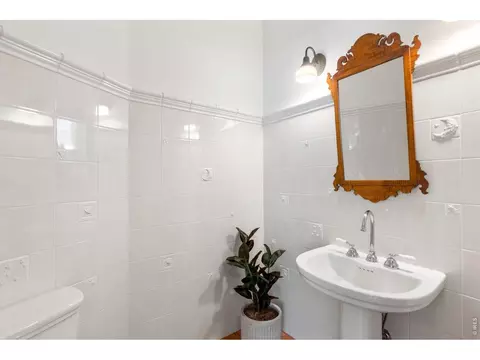 Bath - 435 Arapahoe Ave, Boulder, CO 80302 photo 1 of 2