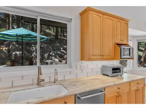 Kitchen - 65 Betasso Rd, Boulder, CO 80302 photo 3 of 6
