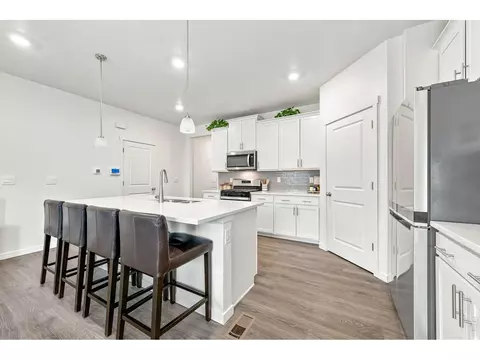 Kitchen - 1080 Clara View Dr, Berthoud, CO 80513 photo 3 of 4
