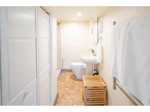 Bath - 2447 20th St, Boulder, CO 80304 photo 2 of 3