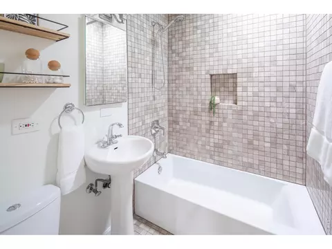 Bath - 2447 20th St, Boulder, CO 80304 photo 1 of 3
