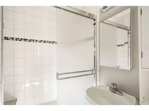Bath - 2208 9th Ave, Greeley, CO 80631 photo 1 of 2