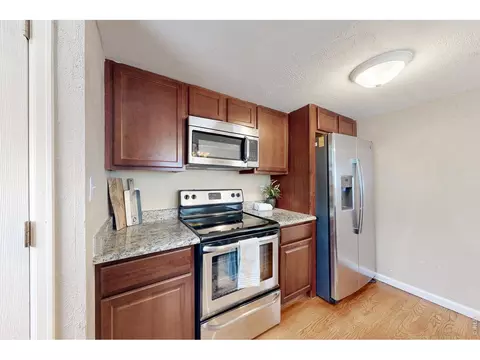 Kitchen - 5047 E 112th Ct, Thornton, CO 80233 photo 2 of 3