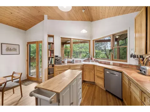 Kitchen - 1800 Sumac Ave, Boulder, CO 80304 photo 1 of 5