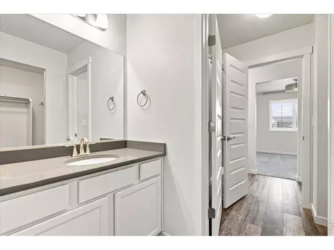 Bath - 1123 Ibex Dr, Severance, CO 80550 photo 5 of 7