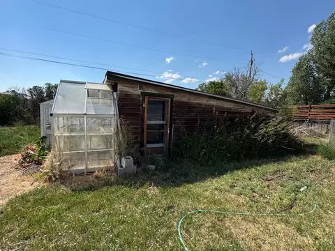 Exterior - 648 Harrison St, Walden, CO 80480 photo 3 of 8