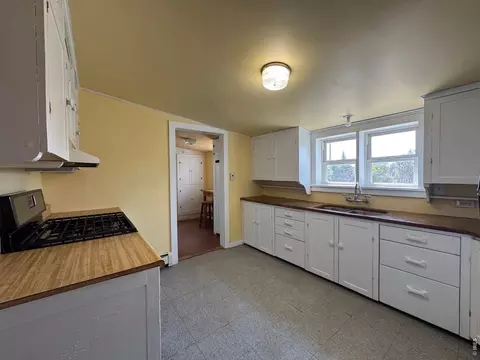 Kitchen - 648 Harrison St, Walden, CO 80480 photo 2 of 5