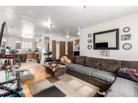 Living - 27 Newland Ct, Lakewood, CO 80226 photo 3 of 3
