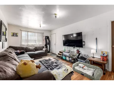 Living - 27 Newland Ct, Lakewood, CO 80226 photo 1 of 3