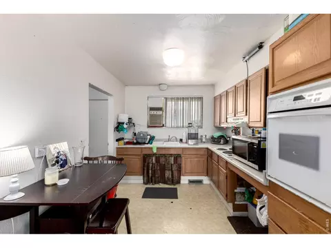 Kitchen - 27 Newland Ct, Lakewood, CO 80226 photo 2 of 4