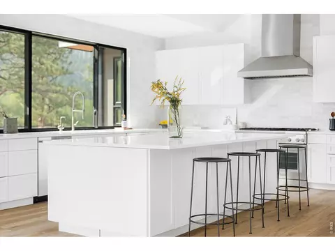 Kitchen - 2709 S Lakeridge Trl, Boulder, CO 80302 photo 1 of 3