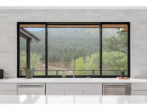 Kitchen - 2709 S Lakeridge Trl, Boulder, CO 80302 photo 3 of 3