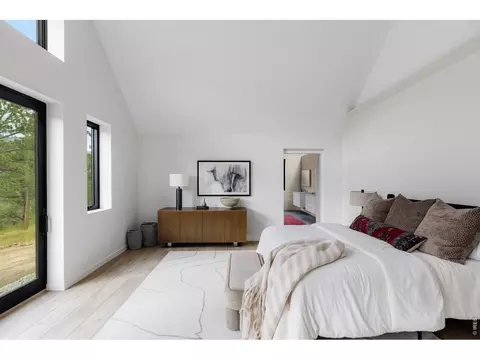 Bedroom - 2709 S Lakeridge Trl, Boulder, CO 80302 photo 4 of 4