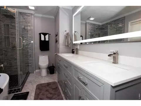 Bath - 14178 Cottonwood Cir, Sterling, CO 80751 photo 1 of 6