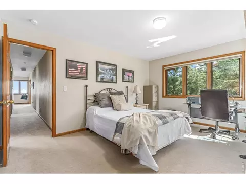Bedroom - 716 Brook Rd, Boulder, CO 80302 photo 4 of 6
