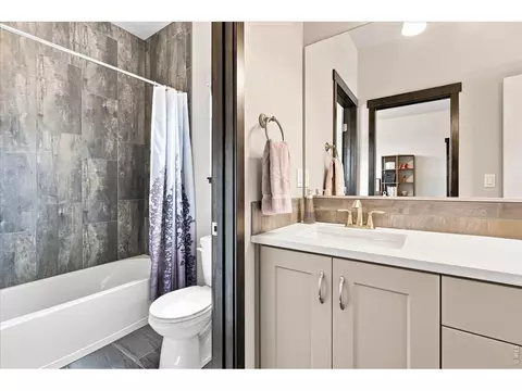 Bath - 5119 Long Dr, Timnath, CO 80547 photo 3 of 6