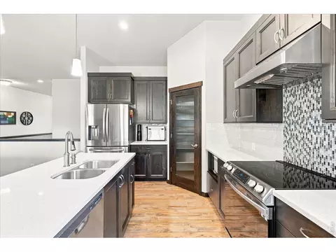 Kitchen - 5119 Long Dr, Timnath, CO 80547 photo 3 of 4
