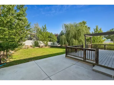 Exterior - 10220 Echo Cir, Longmont, CO 80504 photo 4 of 5