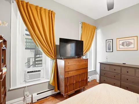 Bedroom - 807 E 14th Ave # 2, Denver, CO 80218 photo 3 of 8
