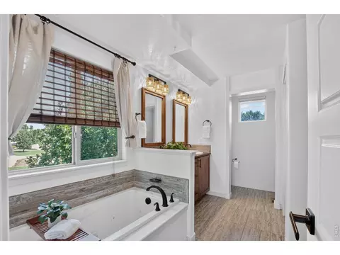 Bath - 3209 66th Ave, Greeley, CO 80634 photo 4 of 4