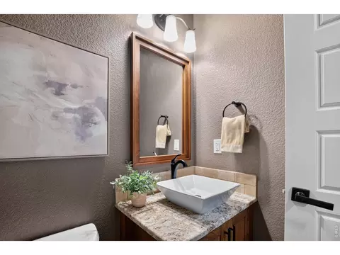 Bath - 3209 66th Ave, Greeley, CO 80634 photo 1 of 4